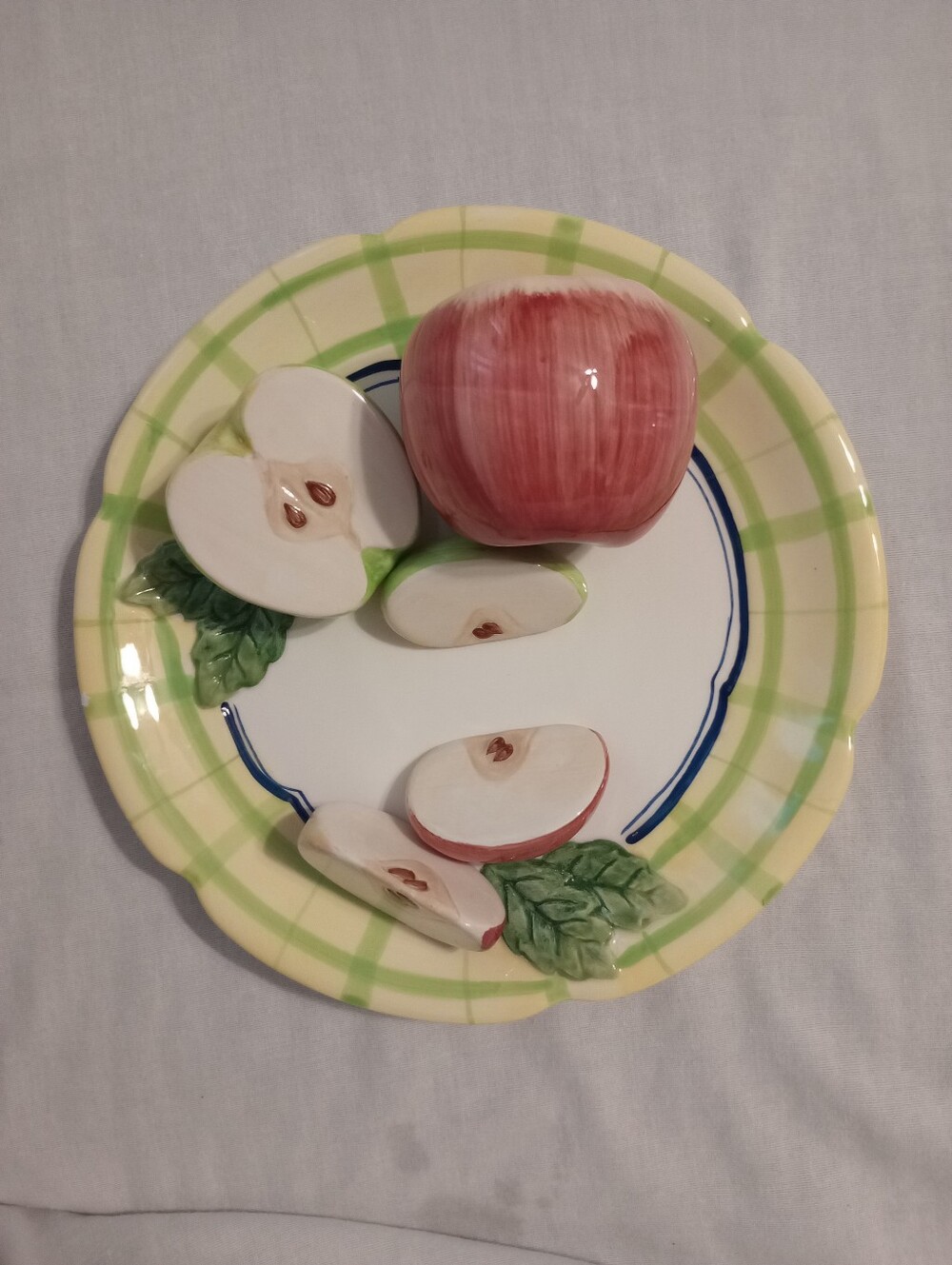 Bella Casa By Ganz 3D Apple/Fruit 8" Art Plate Wall Hanging